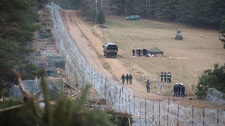 Η Βρετανία στέλνει τάγμα Μηχανικού στα σύνορα της Πολωνίας - ΔΙΕΘΝΗ