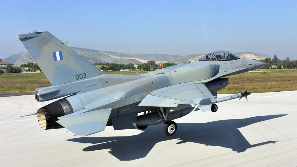 Ατύχημα με το F-16 στην Ανδραβίδα: Γιατί εγκατέλειψε το αεροσκάφος ο πιλότος - ΕΛΛΑΔΑ