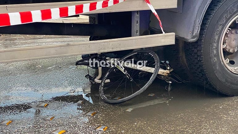 Θεσσαλονίκη: Κατέληξε η ποδηλάτισσα που παρασύρθηκε από φορτηγό - ΕΛΛΑΔΑ