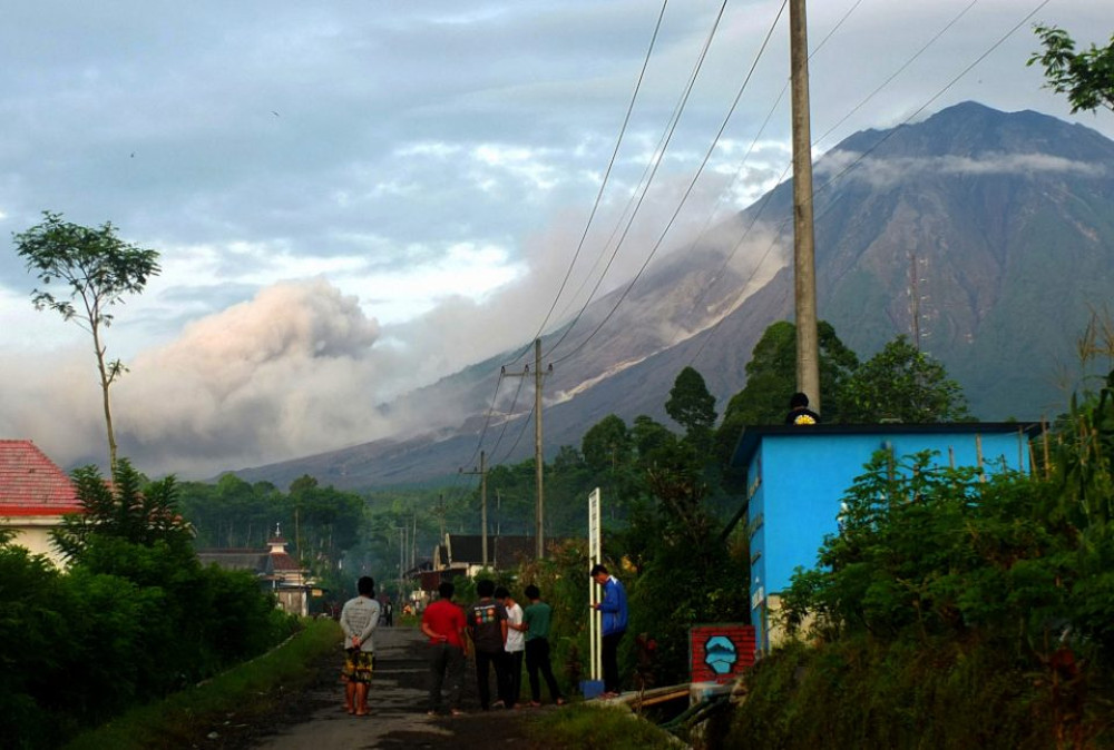 Ινδονησία: Δεύτερη έκρηξη του ηφαιστείου Σεμέρου μέσα σε λίγες ημέρες - ΔΙΕΘΝΗ