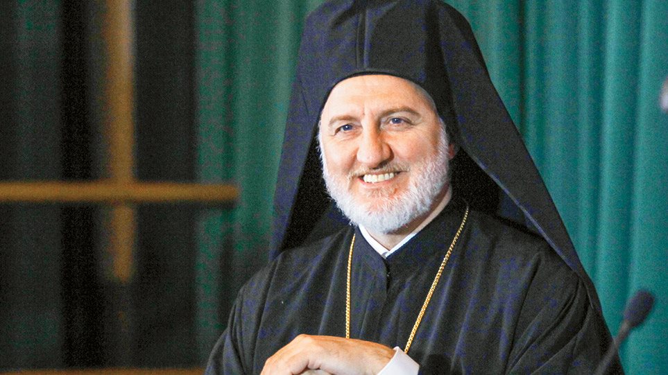 Το εόρτιο μήνυμα του αρχιεπίσκοπου Ελπιδοφόρου: «Αυτά τα Χριστούγεννα είναι αληθινά μια εποχή δώρων» - ΕΛΛΑΔΑ
