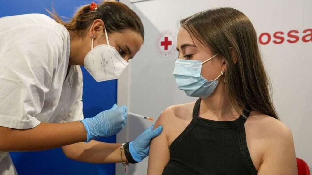Πρόεδρος Κομισιόν για υποχρεωτικό εμβολιασμό: Είναι καιρός να το σκεφτούμε σοβαρά - ΕΛΛΑΔΑ