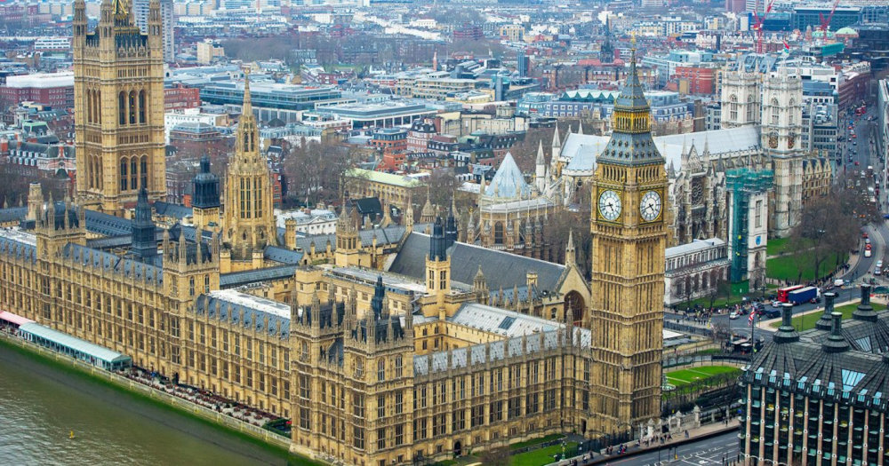 Λονδίνο: Σύλληψη άνδρα που εισέβαλε στο κοινοβούλιο - ΔΙΕΘΝΗ
