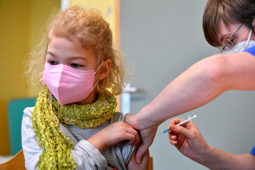 Κορονοϊός – Ισπανία: Απήγαγε τα παιδιά της για να μην εμβολιαστούν - ΔΙΕΘΝΗ