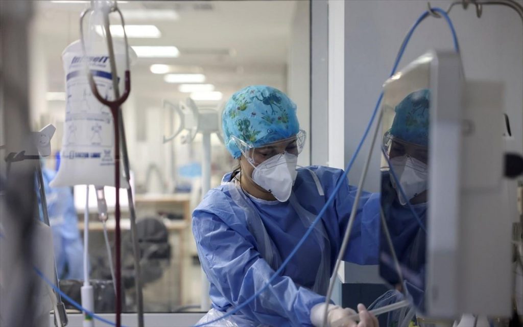 Αρνητής επιτέθηκε στον διοικητή νοσοκομείου Ναυπλίου επειδή του είπε να φορέσει μάσκα! - ΕΛΛΑΔΑ