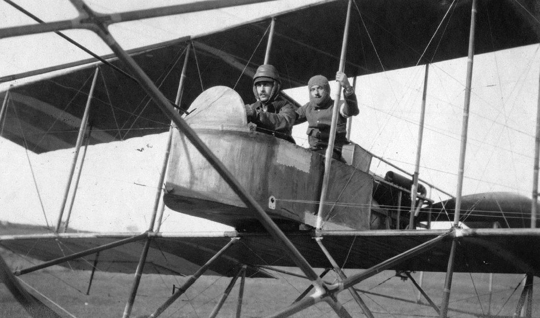 Maurice Farman M.F. 7 Longhorn – Γαλανόλευκα Φτερά