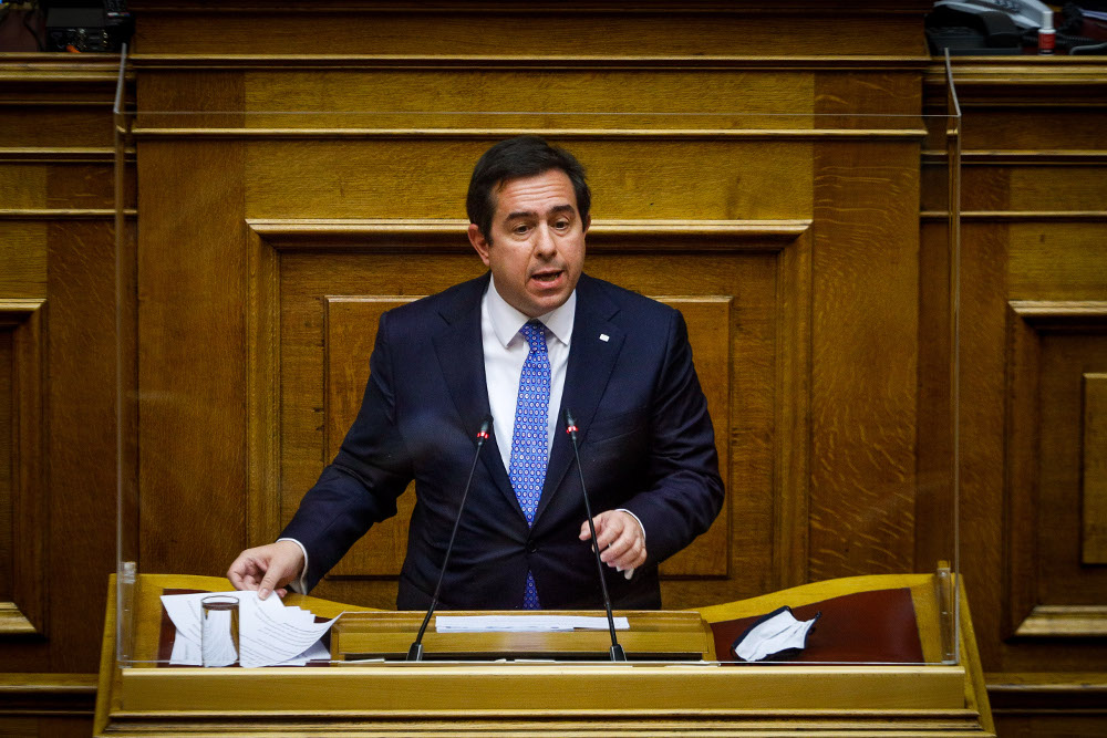 Μηταράκης: Προχωρήσαμε σε αποσυμφόρηση και των νησιών, και της ενδοχώρας και της Αθήνας - ΠΟΛΙΤΙΚΗ