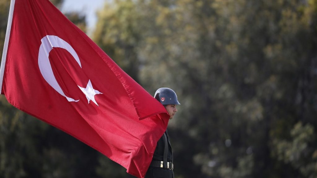 Τουρκικό δίκτυο επαινεί τον ΣΥΡΙΖΑ που εναντιώνεται στις αμυντικές δαπάνες της Ελλάδας - ΠΟΛΙΤΙΚΗ