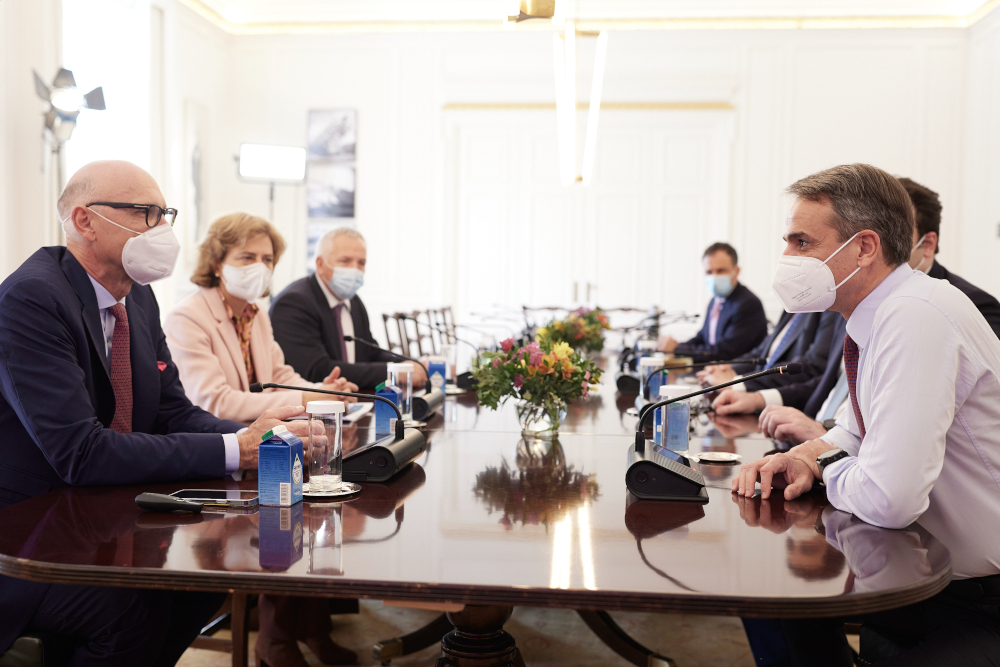 Συνάντηση Μητσοτάκη με τον CEO της Deutsche Telekom για επένδυση άνω των 3 δισεκατομμυρίων - ΕΛΛΑΔΑ