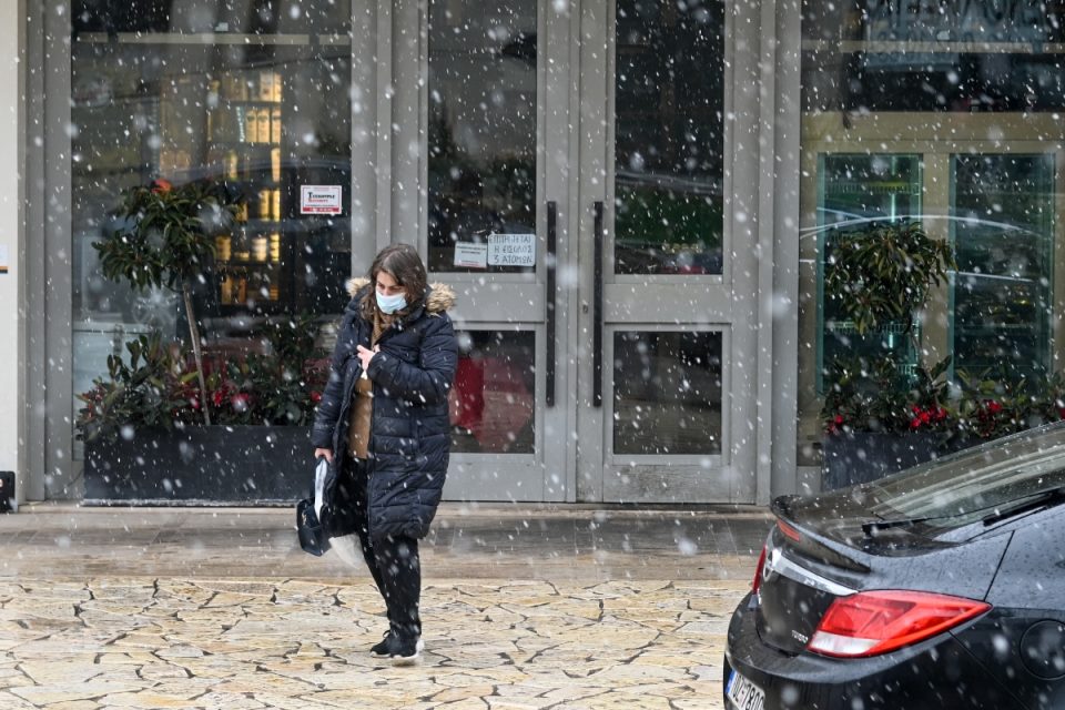 Καιρός: Έκτακτο δελτίο επιδείνωσης – Βροχές και καταιγίδες «πνίγουν» τη χώρα το επόμενο τριήμερο, πού θα χιονίσει - ΕΛΛΑΔΑ