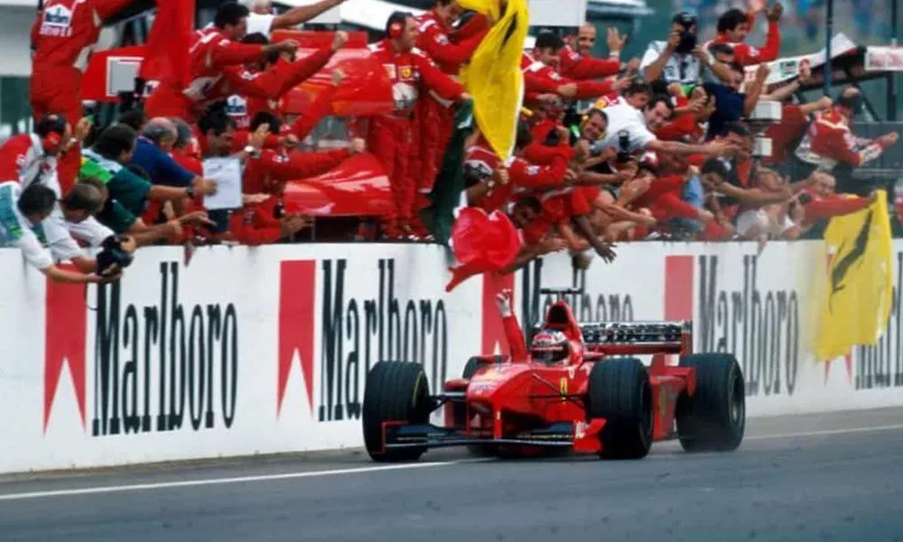 Πωλείται η θρυλική F300 του Michael Schumacher - ΑΘΛΗΤΙΚΑ
