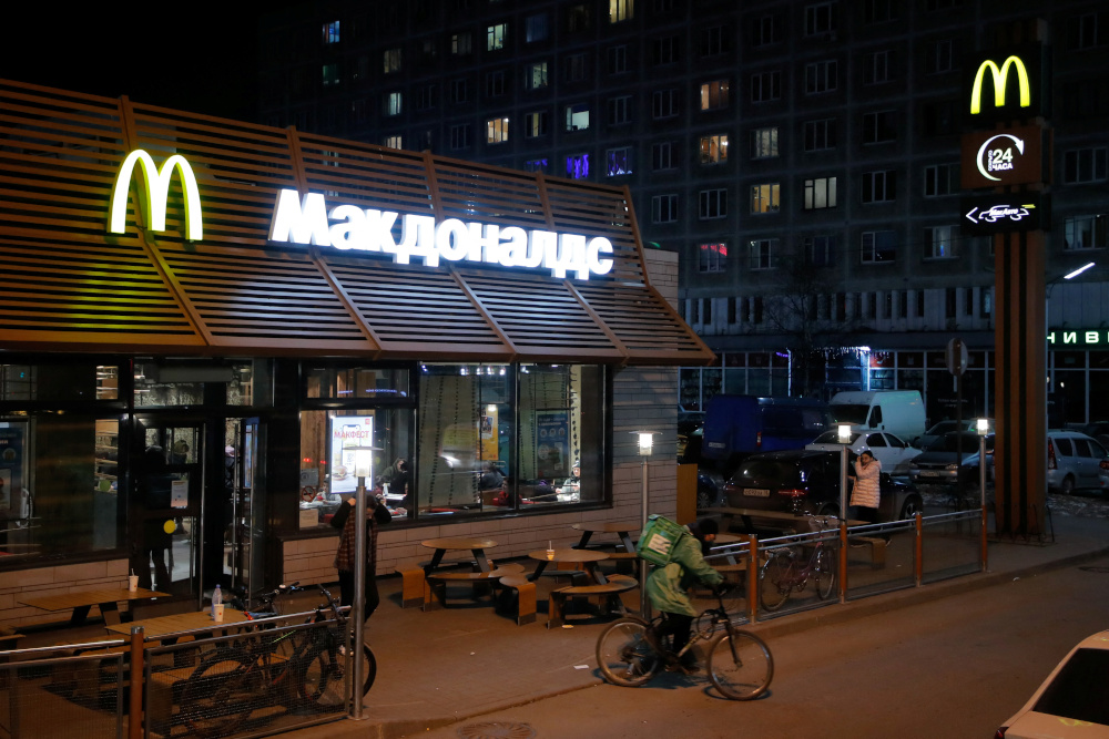 A view shows a McDonald's restaurant in Saint Petersburg, Russia March 8, 2022. REUTERS/Anton Vaganov