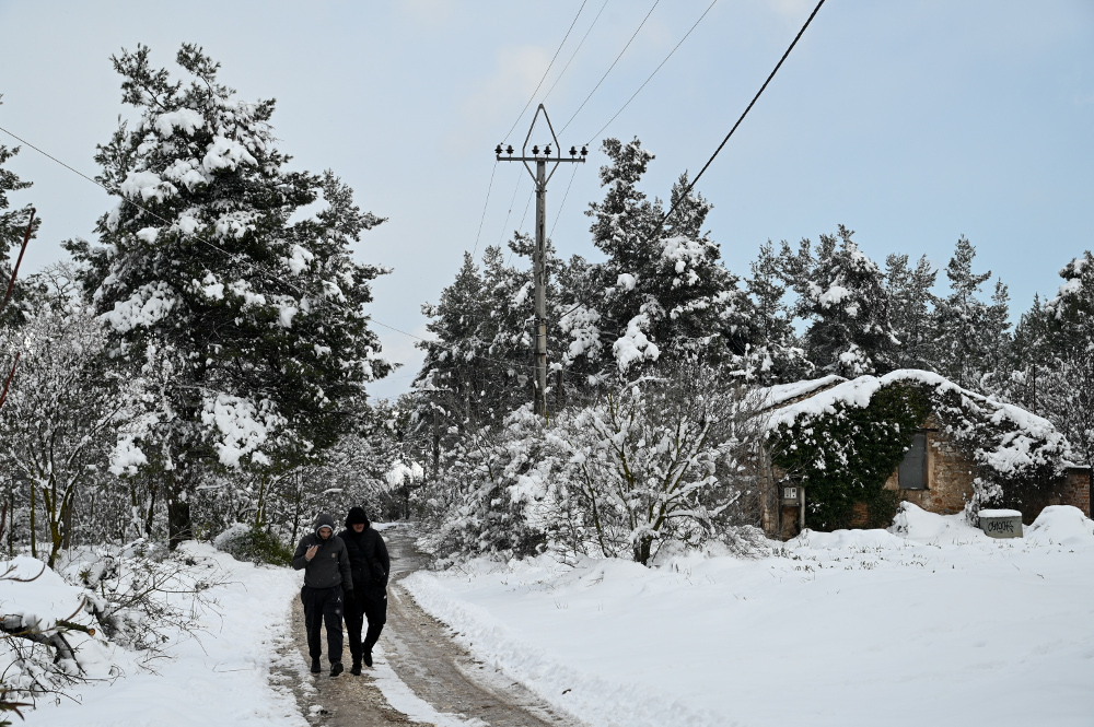 Κακοκαιρία «Φίλιππος»: Επιδείνωση του καιρού αύριο – Πυκνό χιόνι και στην Αττική έως την Κυριακή - ΝΕΑ