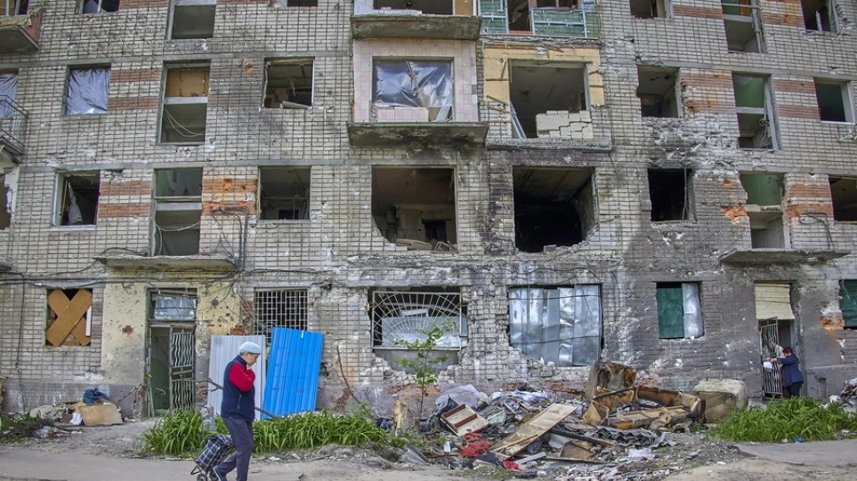 Πόλεμος στην Ουκρανία: Ανελέητοι βομβαρδισμοί στο Σεβεροντονέτσκ - Στο εργοστάσιο χημικών Azot κατέφυγαν οι άμαχοι - ΔΙΕΘΝΗ