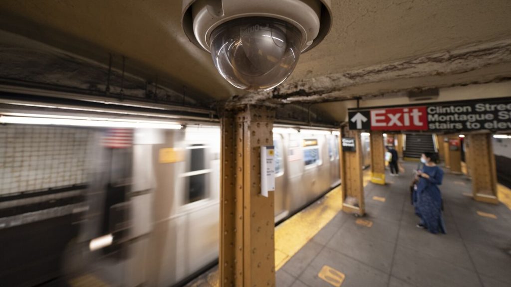 Νέα Υόρκη: Σκότωσαν απρόκλητα 48χρονο μέσα σε βαγόνι του μετρό - Ασύλληπτος ο δράστης - ΔΙΕΘΝΗ