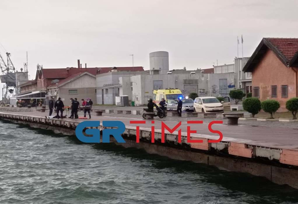 Θεσσαλονίκη: Πτώση γυναίκας στον Θερμαϊκό – 21χρονος της έσωσε τη ζωή - ΕΛΛΑΔΑ