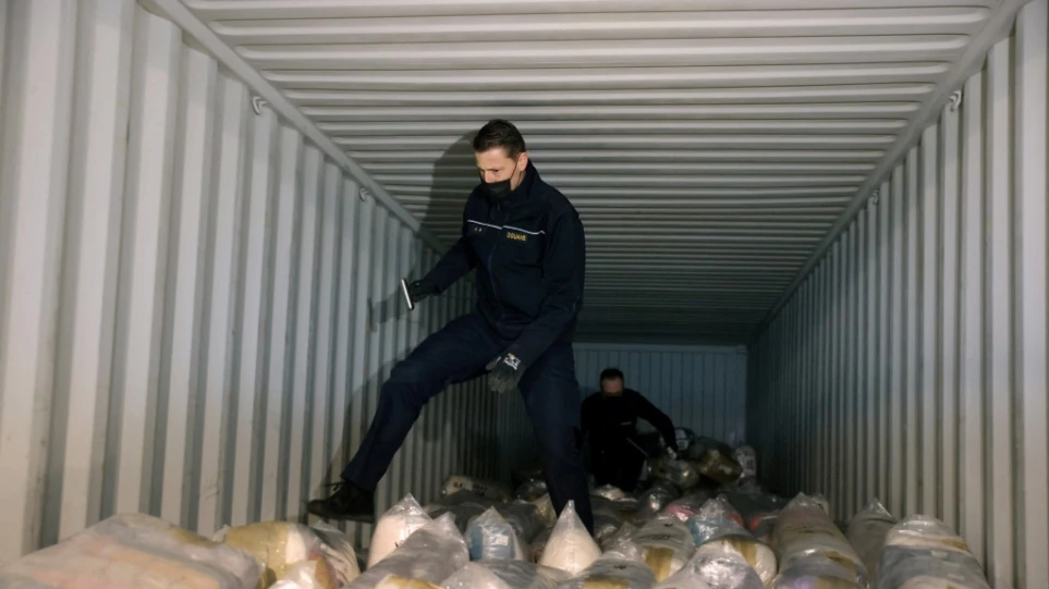 Βέλγιο: Κατασχέθηκαν 900 κιλά κοκαϊνης στο λιμάνι της Αμβέρσας - Τα ναρκωτικά ήταν κρυμμένα σε φορτίο με κακάο - ΔΙΕΘΝΗ