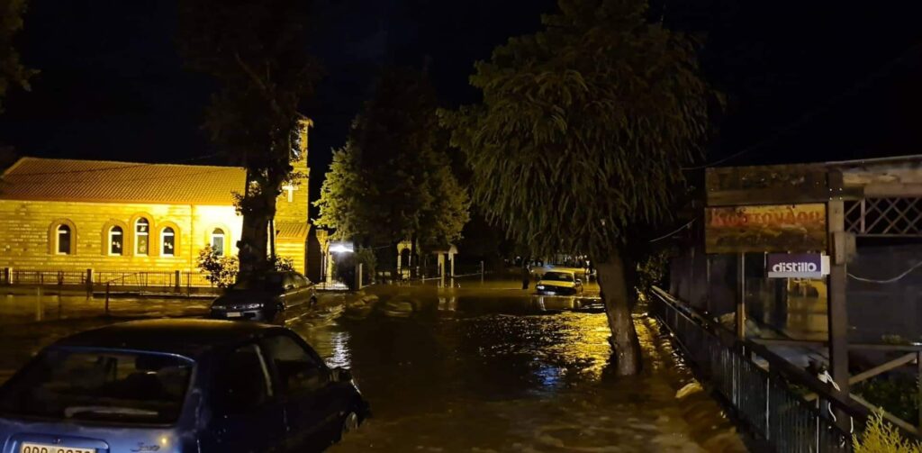 Μεγάλες καταστροφές προκάλεσε η κακοκαιρία GENESIS σε χωριά της περιοχής Ορεστιάδας και ιδιαίτερα στο Νεοχώρι και την Λεπτή, όπου πολλά σπίτια πλημμύρισαν από την καταρρακτώδη βροχή και περιουσίες καταστράφηκαν. - ΕΛΛΑΔΑ