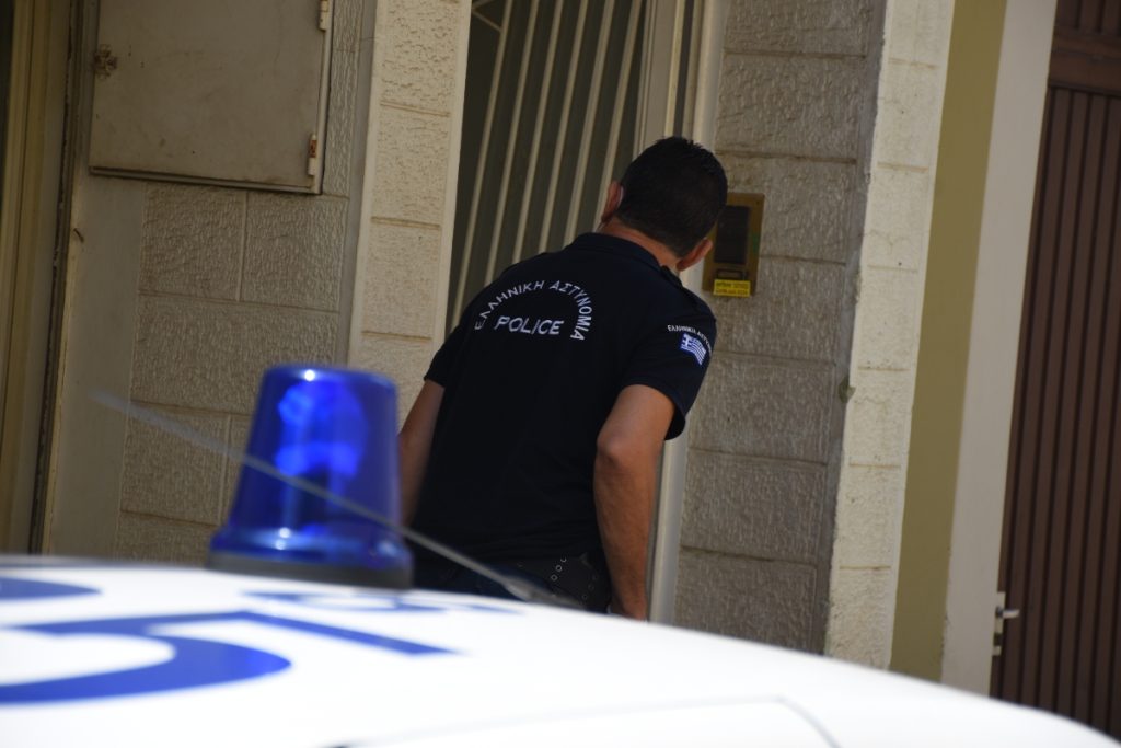 Φονικό στην Κρήτη: Παραδόθηκε ο 44χρονος δολοφόνος του 22χρονου – Ομολόγησε το στυγερό έγκλημα στον Μυλοπόταμο - ΕΛΛΑΔΑ