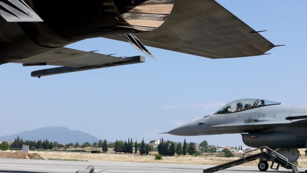 Απογειώθηκαν τα πρώτα εκσυγχρονισμένα F-16 Viper από την Τανάγρα - Η πρώτη πτήση τους - ΕΛΛΑΔΑ