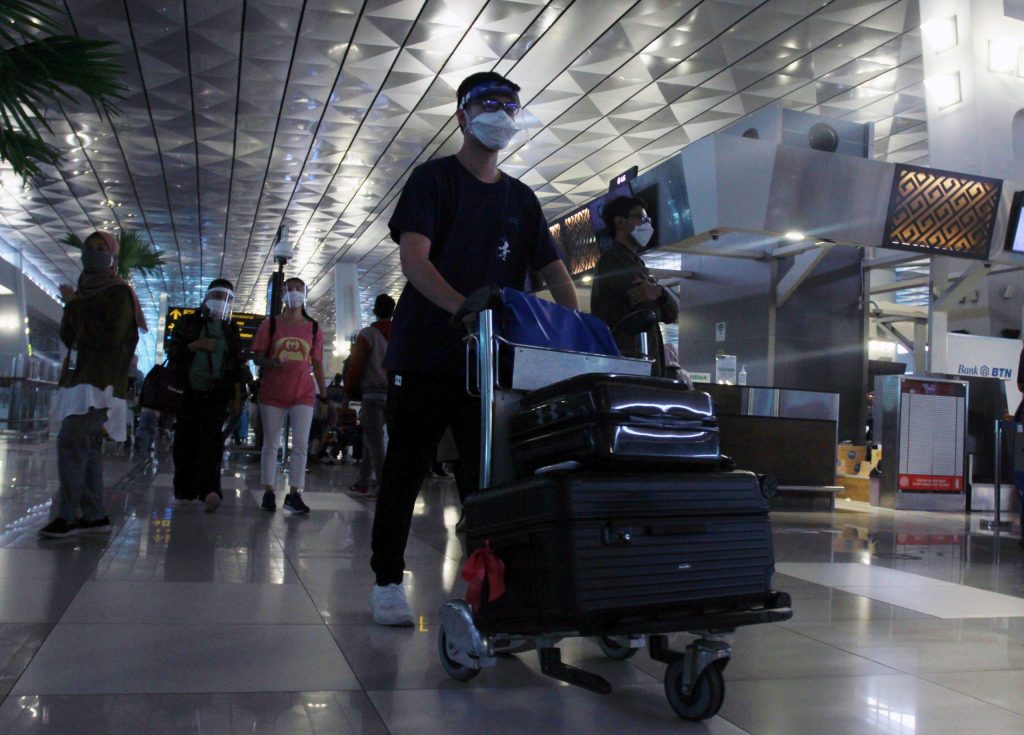 ΗΠΑ: Χωρίς τεστ κορονοϊού η είσοδος ταξιδιωτών που φτάνουν στη χώρα αεροπορικώς - ΔΙΕΘΝΗ