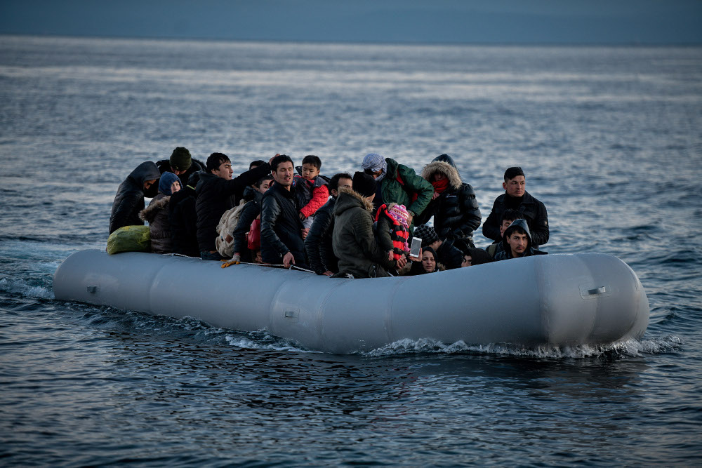 Συμφωνία στην ΕΕ για μεταναστευτικό: Υποχρεωτική αλληλεγγύη σε Ελλάδα και ενίσχυση του ελέγχου των συνόρων - ΠΟΛΙΤΙΚΗ