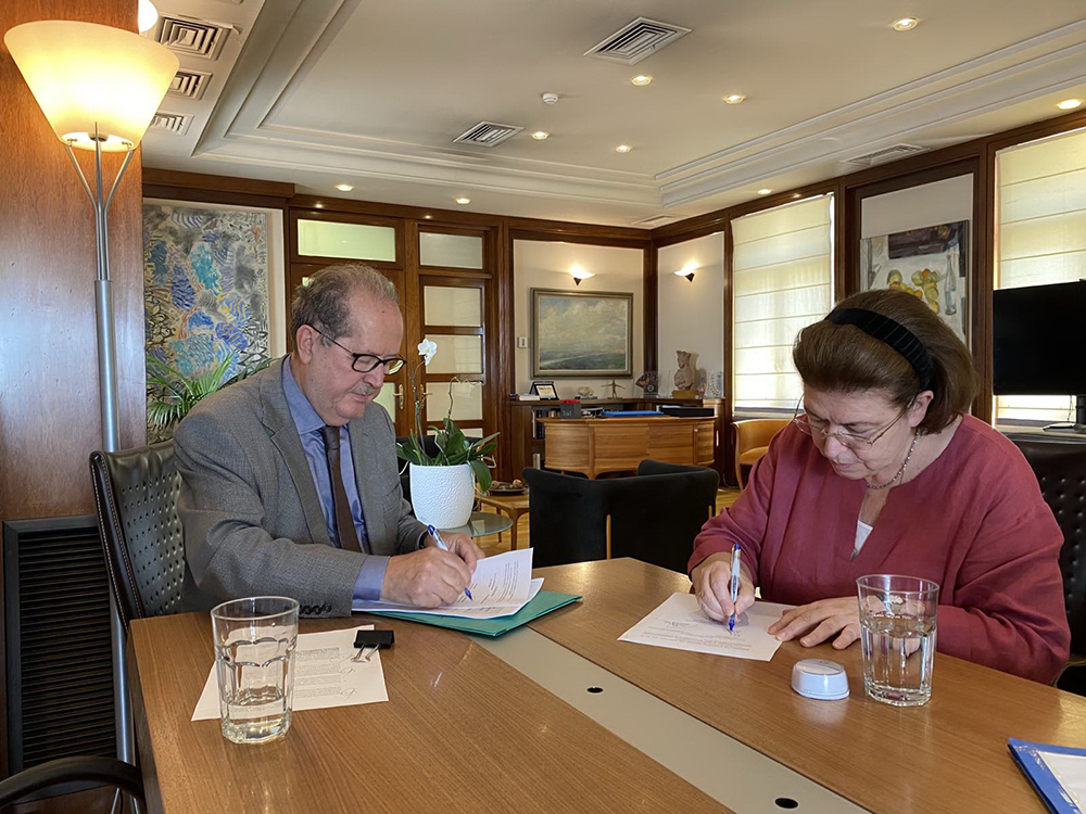 Τέσσερις προγραμματικές συμβάσεις υπέγραψε ο περιφερειάρχης Πελοποννήσου Π. Νίκας με την υπουργό Πολιτισμού Λ. Μενδώνη - ΕΛΛΑΔΑ