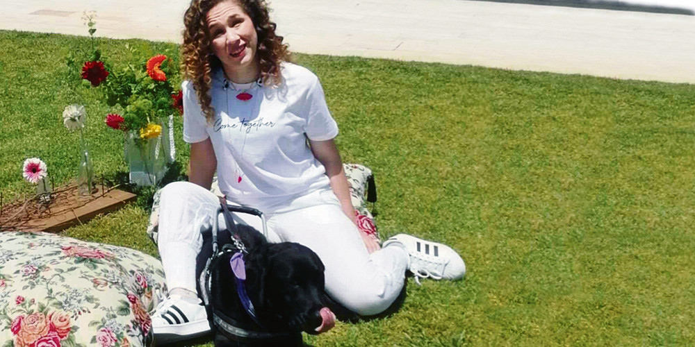 «Ήθελα δικαίωση για όλους τους τυφλούς» - Τι λέει η 28χρονη Τζουλιάνα στον Ε.Τ. για την περιπέτειά της με τον οδηγό ταξί και τον σκύλο της - ΕΛΛΑΔΑ