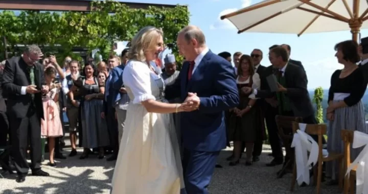 Putin_dance
