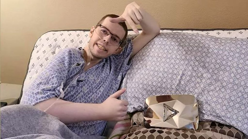 Technoblade: Πέθανε ο 23χρονος YouTuber του Minecraft μετά από μάχη με τον καρκίνο - LIFESTYLE