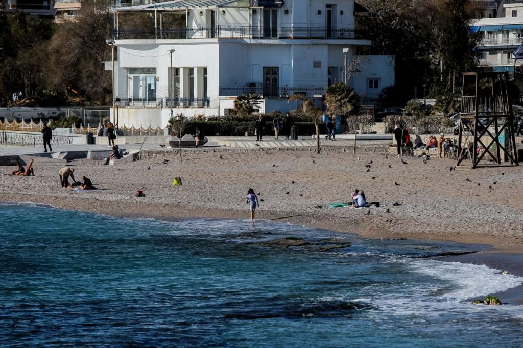 Θρηνεί η Λαμία: Φοιτητής πέθανε σε παραλία της Σερίφου – Βγήκε από τη θάλασσα και ξεψύχησε - ΕΛΛΑΔΑ