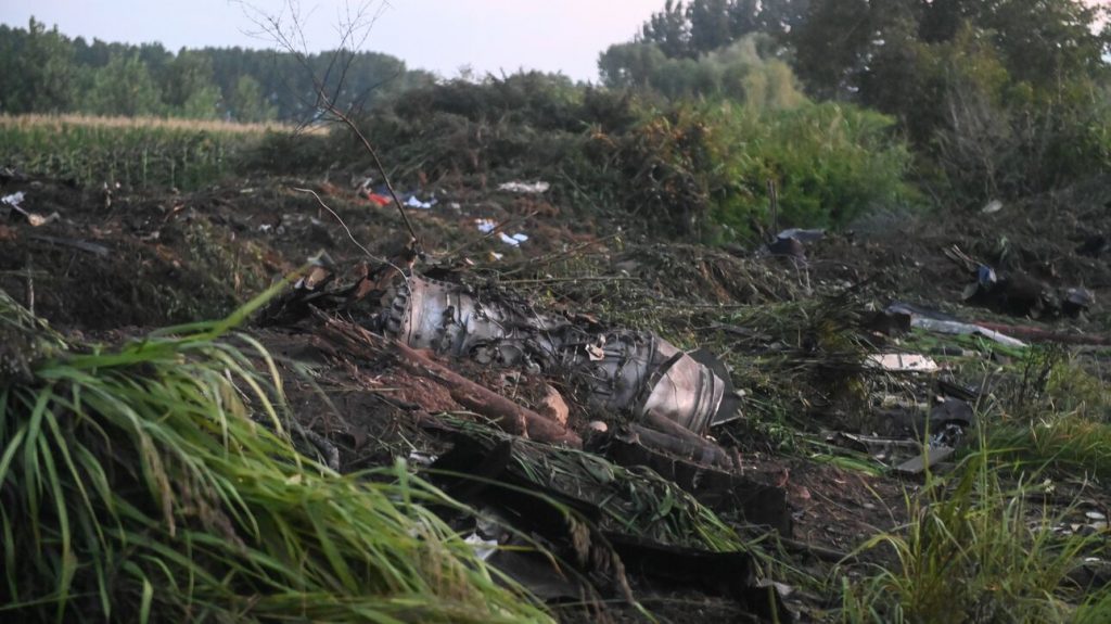 «Άκουσα και 30 εκρήξεις»: Κάτοικοι περιγράφουν τις πρώτες στιγμές μετά την πτώση του Antonov - ΕΛΛΑΔΑ
