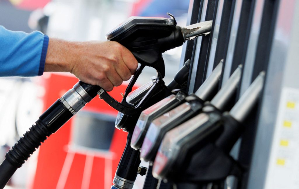 Fuel Pass 2: Πότε ανοίγει η πλατφόρμα για το επίδομα βενζίνης - Οι δικαιούχοι - ΟΙΚΟΝΟΜΙΑ