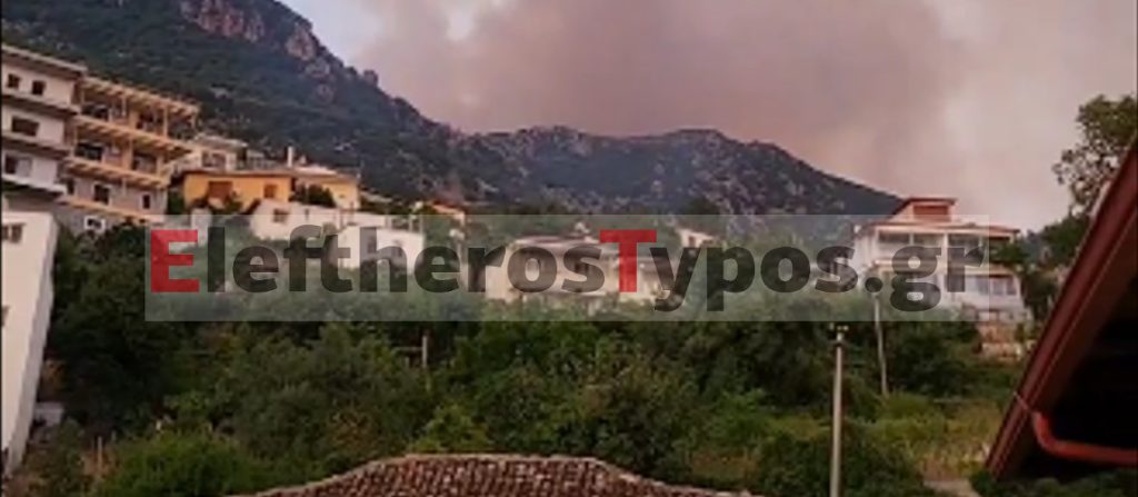 Οι φωτιές στην Αλβανία απειλούν ελληνικά μειονοτικά χωριά - ΔΙΕΘΝΗ