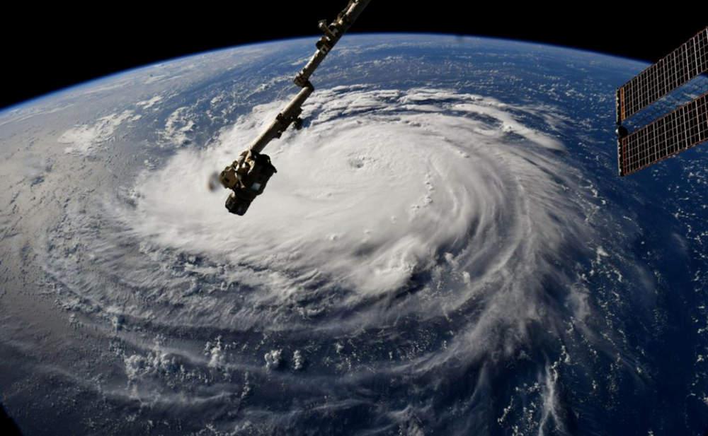 Ταξιδιώτης του Χρόνου προειδοποιεί: «Ο χειρότερος τυφώνας της ιστορίας θα "χτυπήσει" στις 14/8» - Βίντεο - Περιβάλλον