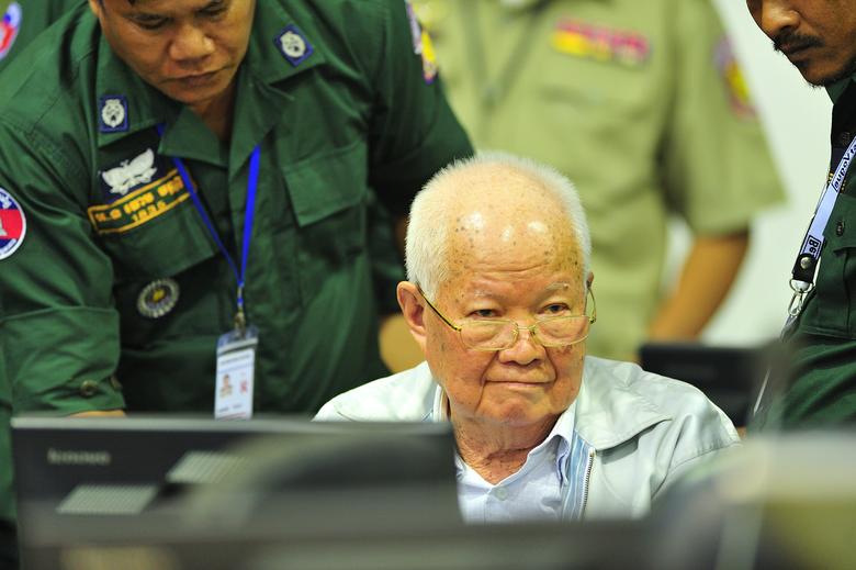 Καμπότζη: Καταδικάστηκε σε ισόβια ο τελευταίος των «Κόκκινων Χμερ» - ΔΙΕΘΝΗ