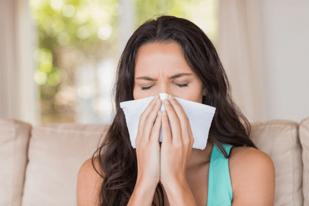 Αλλεργική ρινίτιδα: Πώς αντιμετωπίζεται - ΝΕΑ