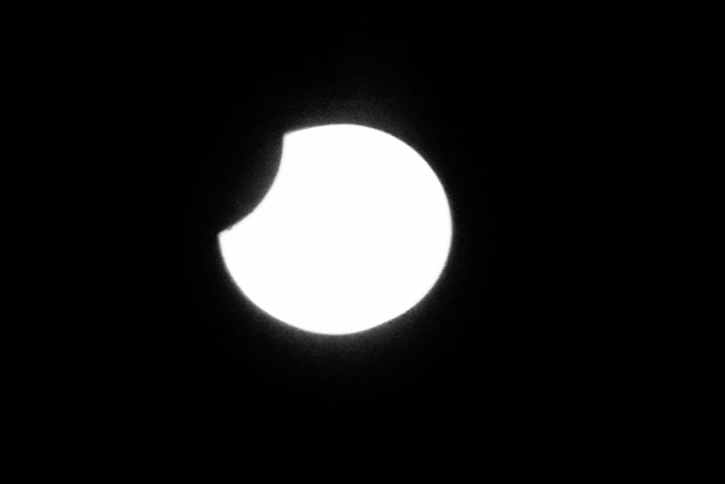 Μερική έκλειψη ηλίου: Το φαινόμενο μέσα από το νέο τηλεσκόπιο του Αστεροσκοπείου του ΑΠΘ [φωτογραφίες] - Περιβάλλον