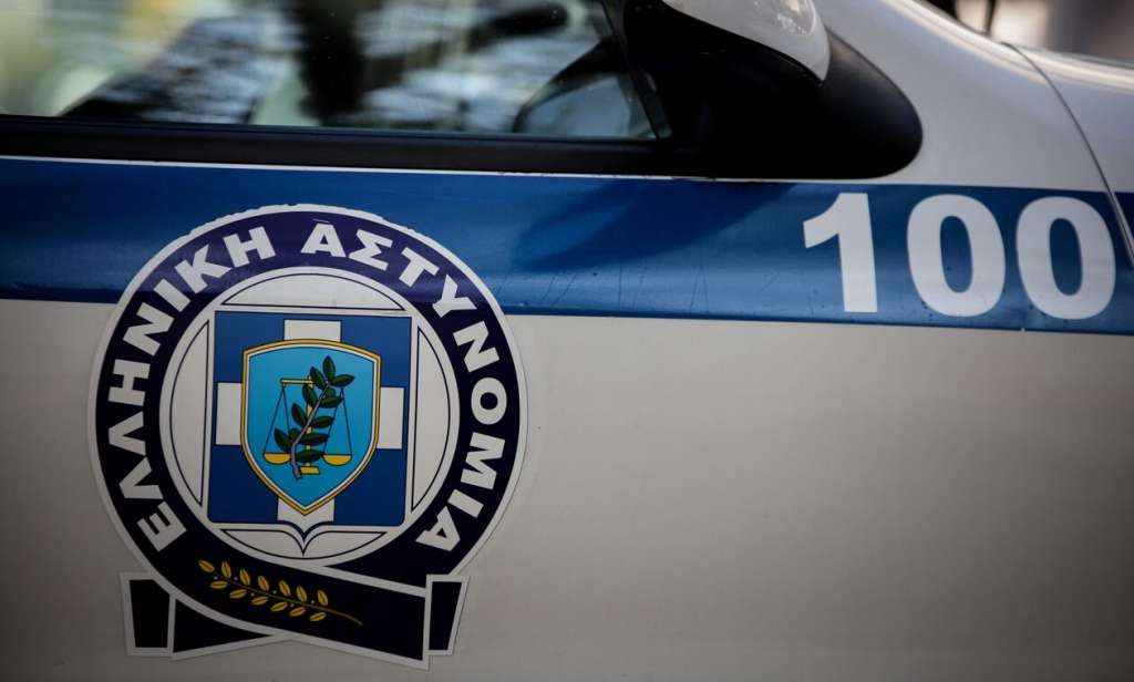 Θεσσαλονίκη: Ριφιφί σε κατάστημα – Μπήκε γονατιστός και έκλεψε χρηματοκιβώτιο - ΕΛΛΑΔΑ