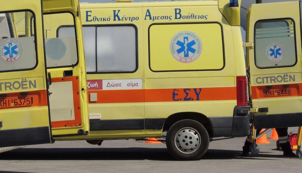 Βέροια: Χτύπησε διασώστη του ΕΚΑΒ μέσα στο ασθενοφόρο, επειδή διαφώνησε με τη διαδρομή - ΕΛΛΑΔΑ