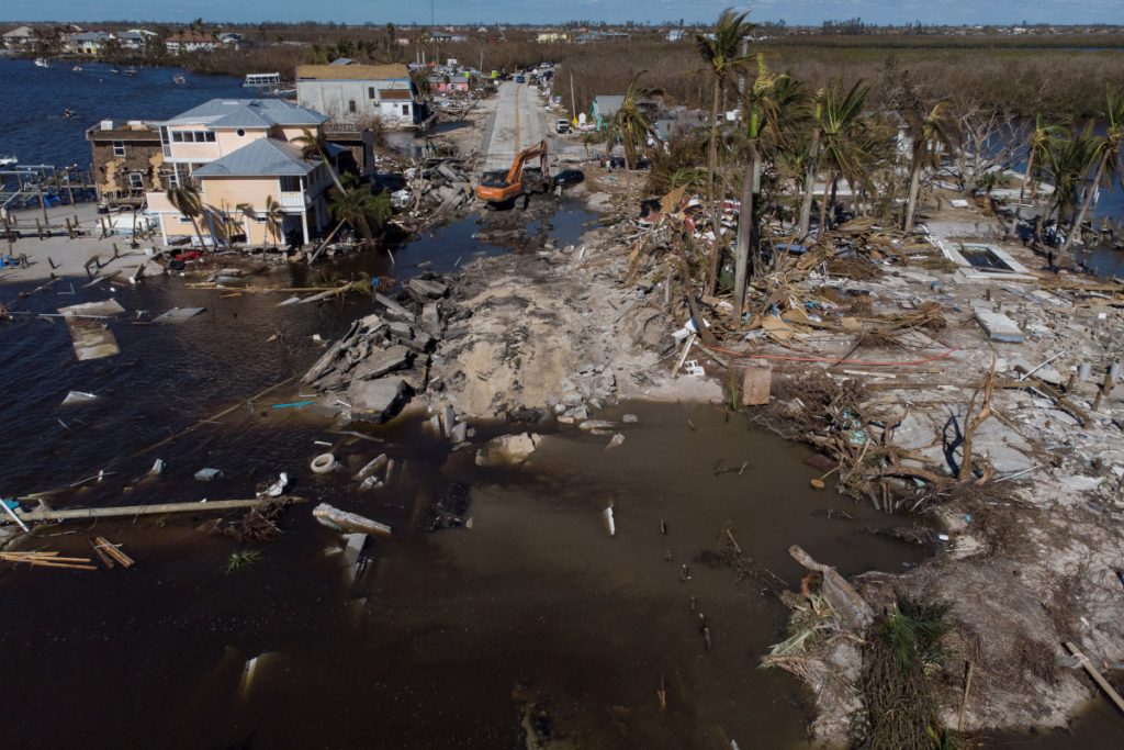 ΗΠΑ: Ξεπέρασαν τους 100 οι νεκροί από τον κυκλώνα Ίαν - ΝΕΑ