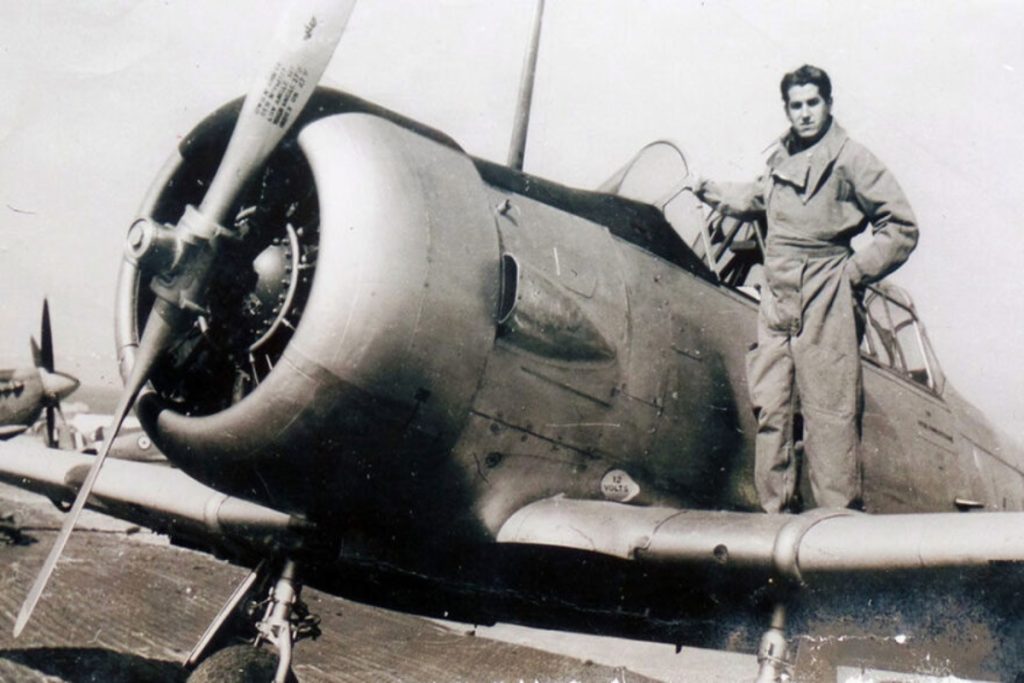 Πένθος στην Πολεμική Αεροπορία: Πέθανε ο θρυλικός αντιπτέραρχος Κωνσταντίνος Χατζηλάκος – Πέταξε με Σπιτφάιρ πάνω από την ελεύθερη Ακρόπολη - ΕΛΛΑΔΑ