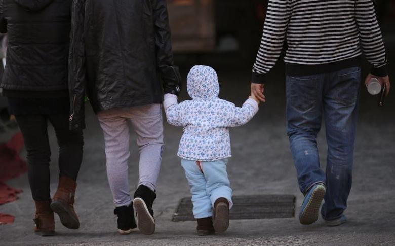 Κομισιόν: Ενέκρινε κανονισμό για την εφαρμογή κοινού δικαίου για τη γονεϊκότητα σε όλη την ΕΕ - ΔΙΕΘΝΗ