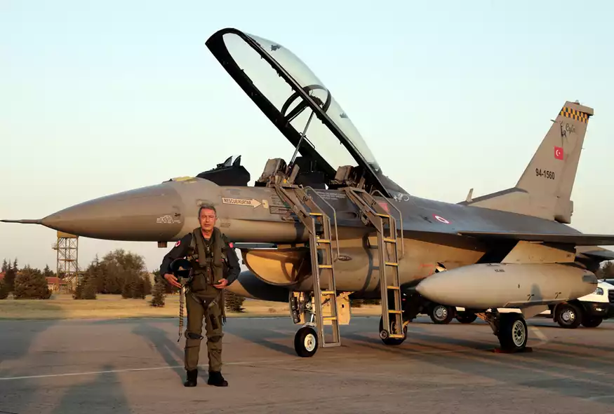 «Συμβουλές» Ακάρ, γεωτρύπανο στη Μεσόγειο και ναυτική βάση στην Κύπρο - Οι τουρκικές εξαγγελίες μετά τα πανηγύρια για τα F-16 ε - ΔΙΕΘΝΗ