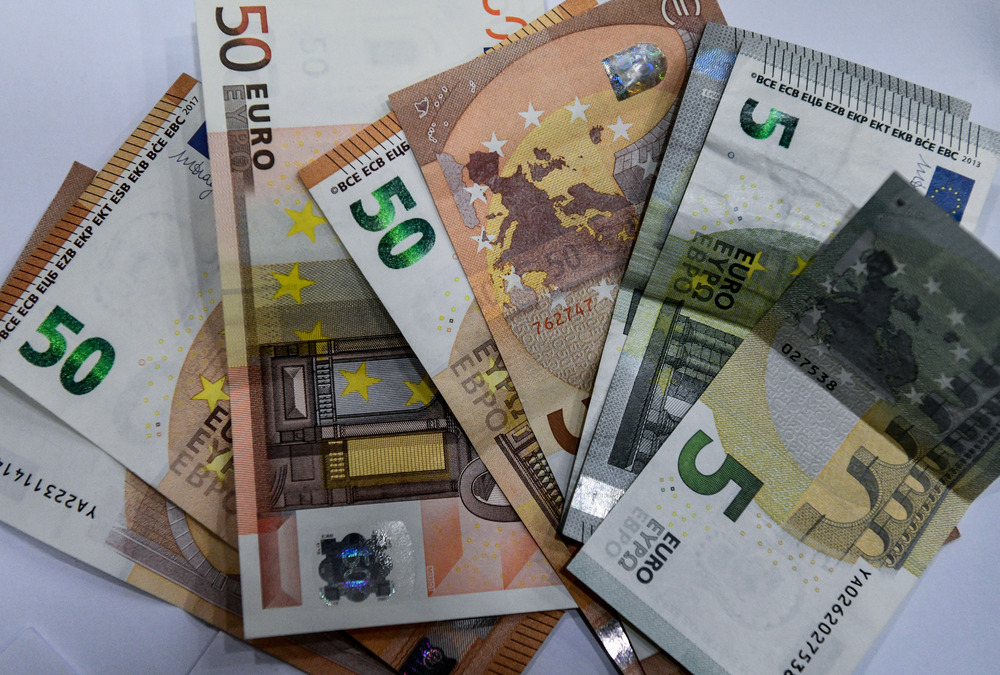 Προσοχή: Έρχεται το έκτακτο επίδομα των 250 ευρώ - Ο «χάρτης» των πληρωμών από e-ΕΦΚΑ, ΔΥΠΑ, ΟΠΕΚΑ και υπουργείο Εργασίας - ΕΛΛΑΔΑ