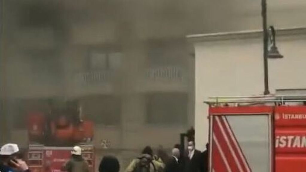 Τουρκία: Φωτιά σε πολυτελές ξενοδοχείο στην Κωνσταντινούπολη - ΔΙΕΘΝΗ