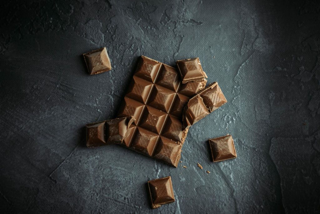 Η ακαταμάχητη γοητεία της σοκολάτας – Επιστήμονες βρήκαν πού οφείλεται - ΕΛΛΑΔΑ