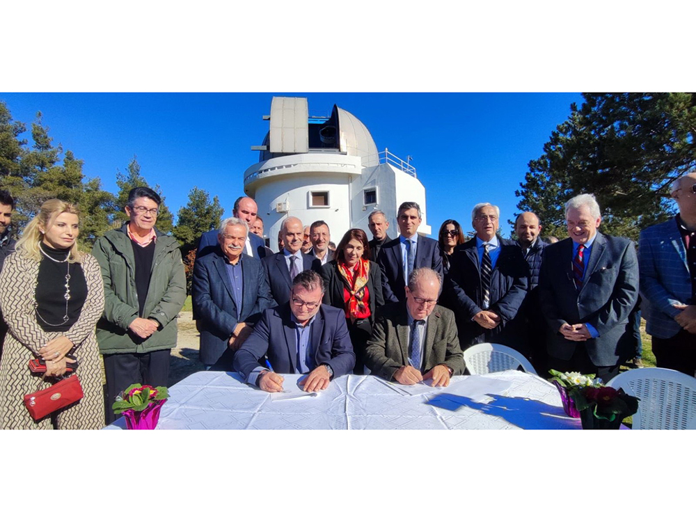 Υπογράφηκε στο Κρυονέρι η σύμβαση για την ανέγερση κτηρίου πολλαπλών χρήσεων στον χώρο του Αστεροσκοπείου - ΚΟΡΙΝΘΙΑ