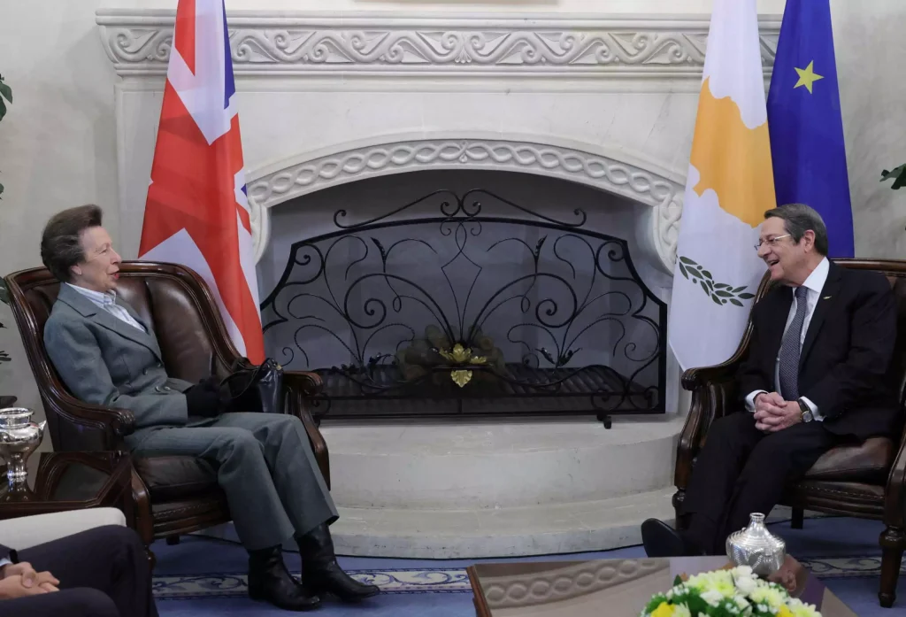 Κύπρος: Συνάντηση του προέδρου Αναστασιάδη με την πριγκίπισσα Άννα - Του δώρισε πορτραίτο της - ΔΙΕΘΝΗ
