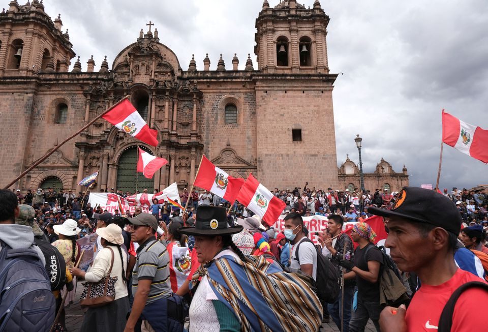 Πολιτική κρίση στο Περού: Η πρόεδρος ερευνάται για γενοκτονία - ΔΙΕΘΝΗ